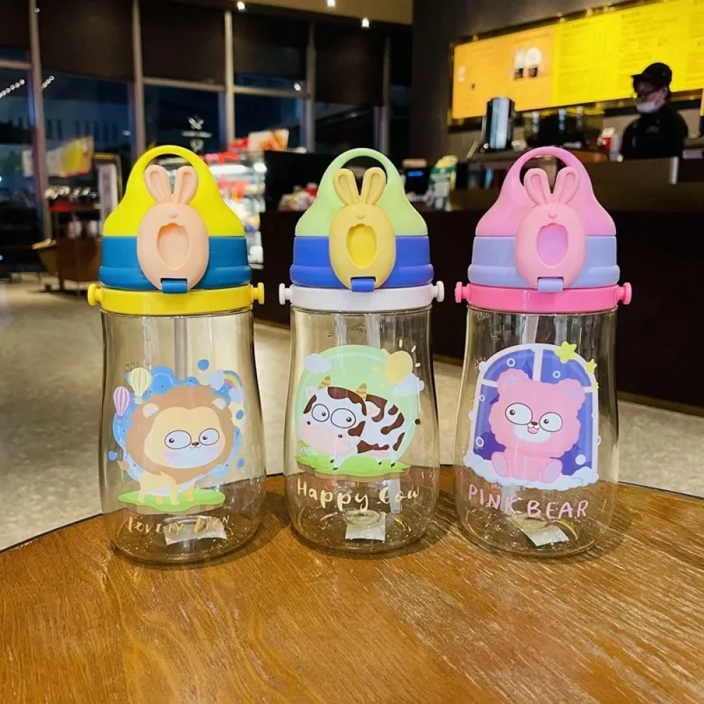 Children’s Large-Capacity Plastic Water Bottle with Straw
