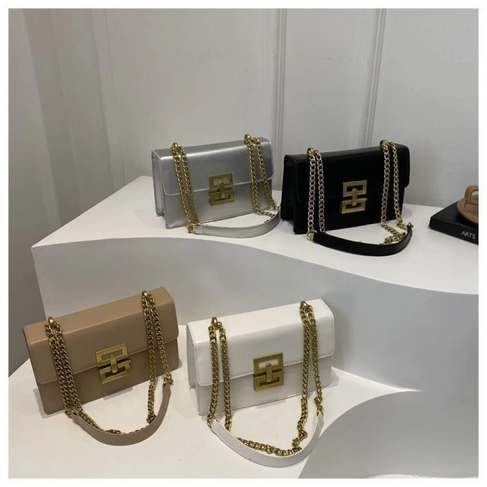 Retro Chain Small Square Crossbody Bag